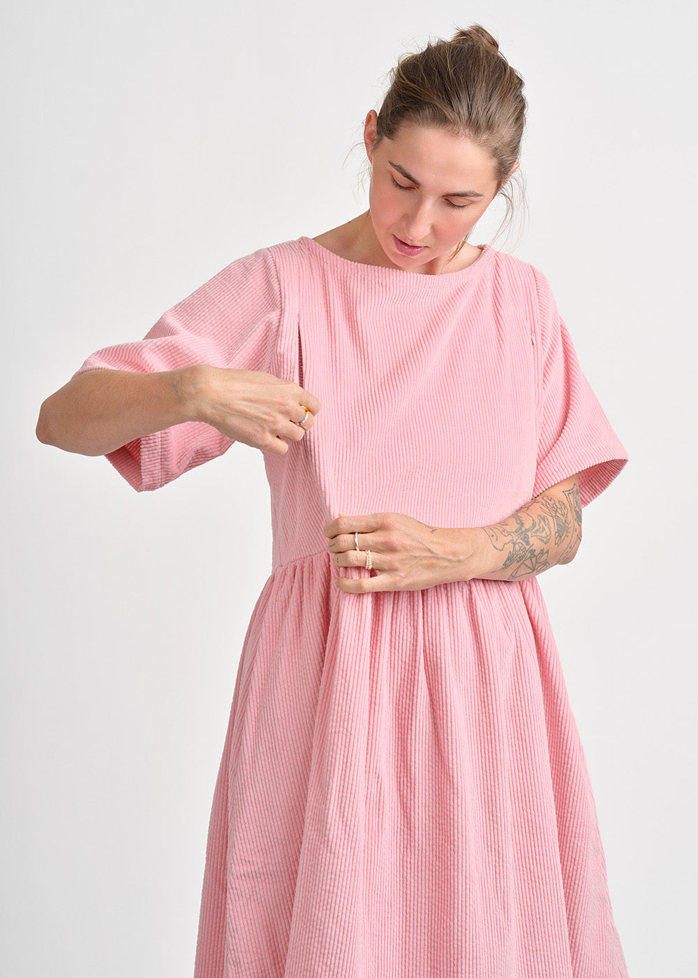 Kojicí šaty Marinette – růžové