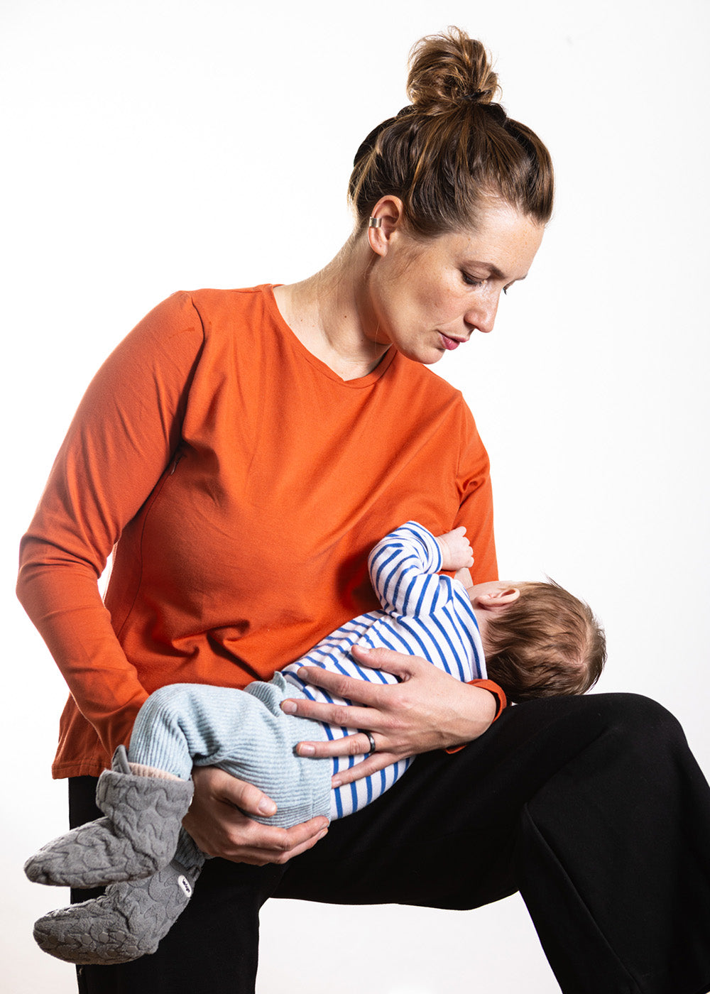 Oranžové kojicí tričko s dlouhým rukávem