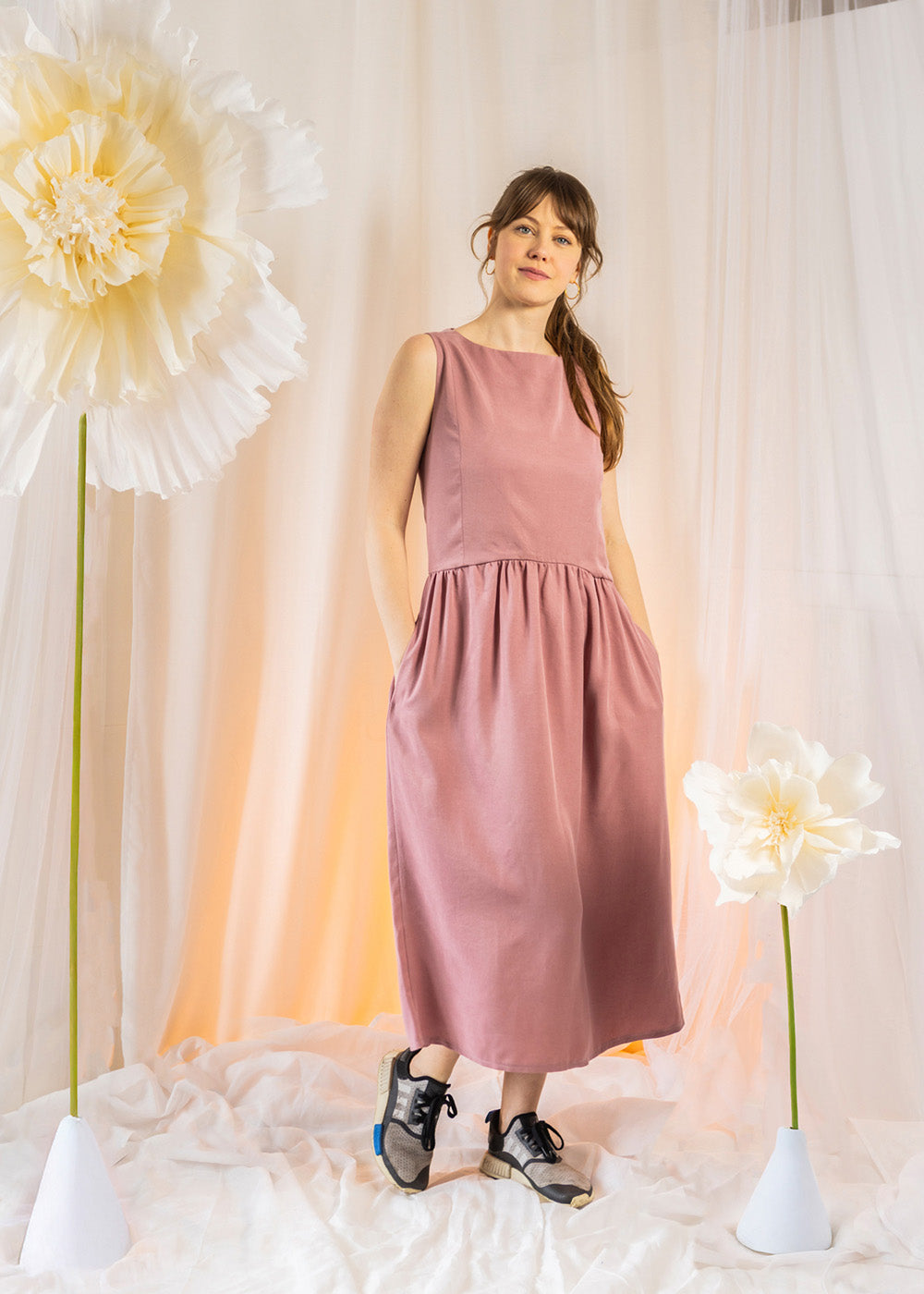 Kojicí šaty Jenu Bloom – růžové