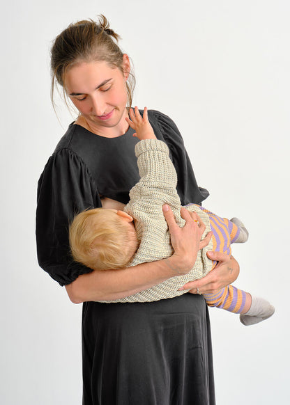 Kojicí šaty Jenu – černé Sandwash