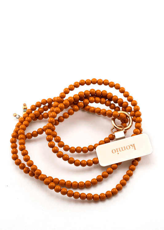 Korálková šňůrka na telefon – Skořice